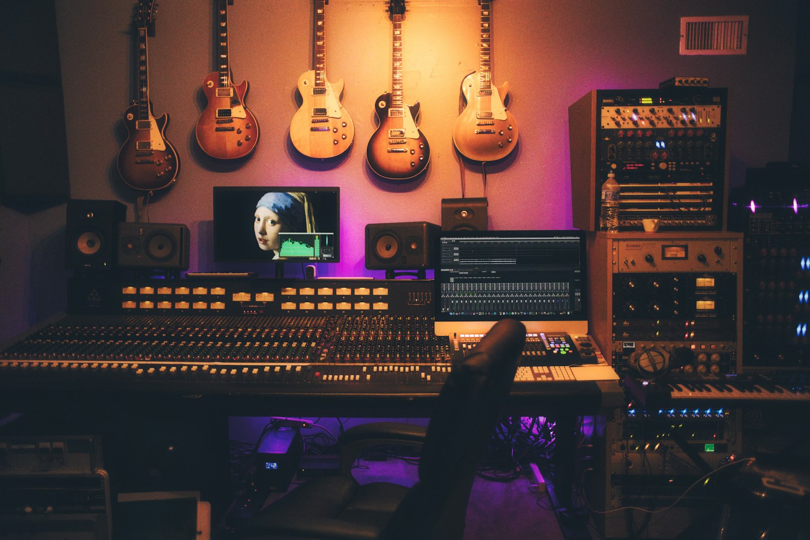 Professional studio microphone